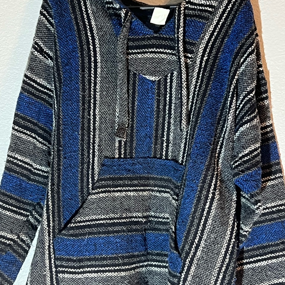 Men’s poncho with hoody